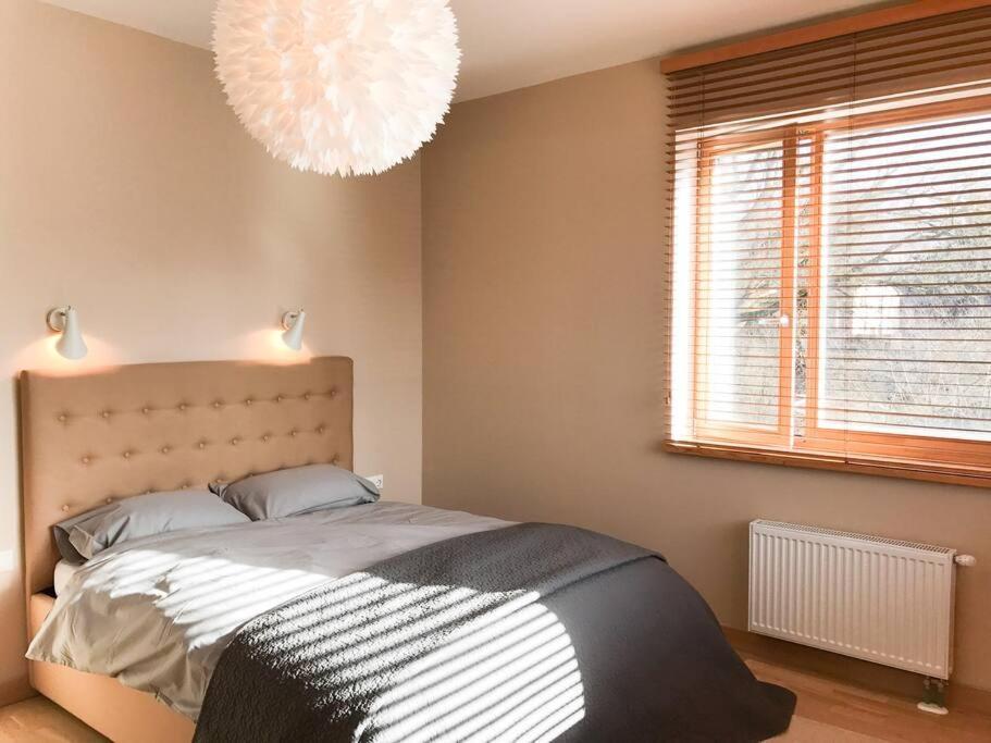 Stunning 2 Bedroom In Quite Part Of Lejlighed Riga