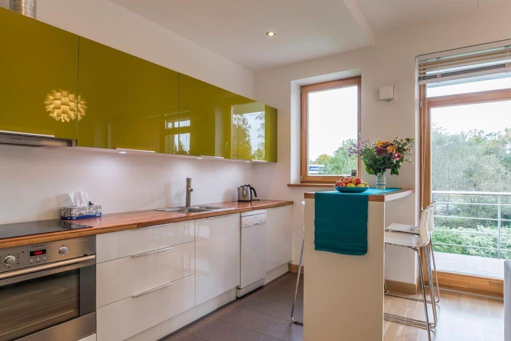 Apartamento Stunning 2 Bedroom In Quite Part Of