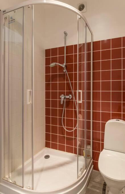 Stunning 2 Bedroom In Quite Part Of Apartamento *